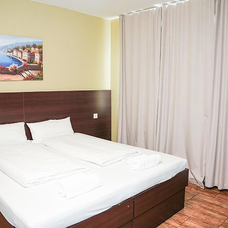 Hotel City Star Франкфурт на Майн Екстериор снимка