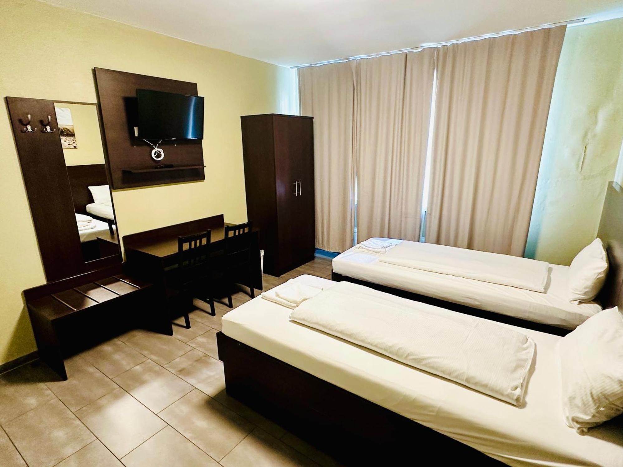 Hotel City Star Франкфурт на Майн Екстериор снимка