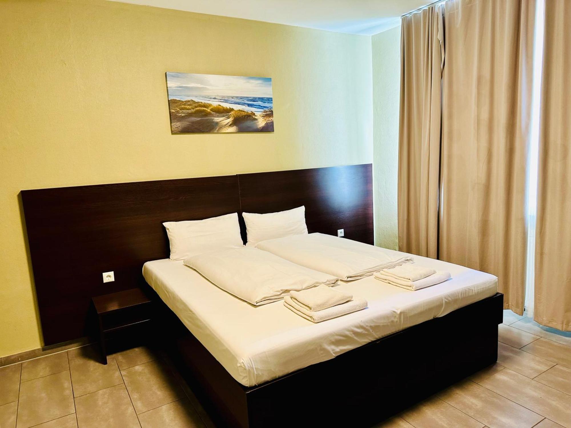 Hotel City Star Франкфурт на Майн Екстериор снимка