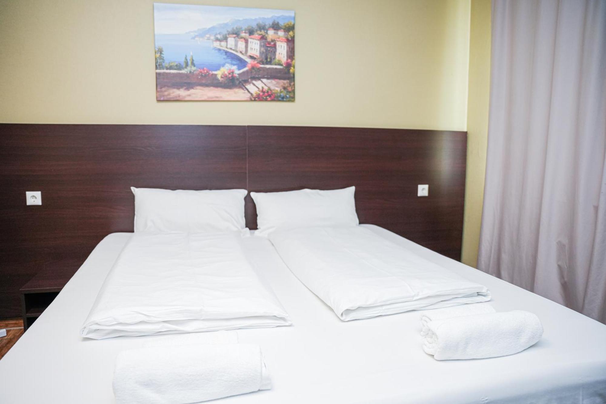 Hotel City Star Франкфурт на Майн Екстериор снимка